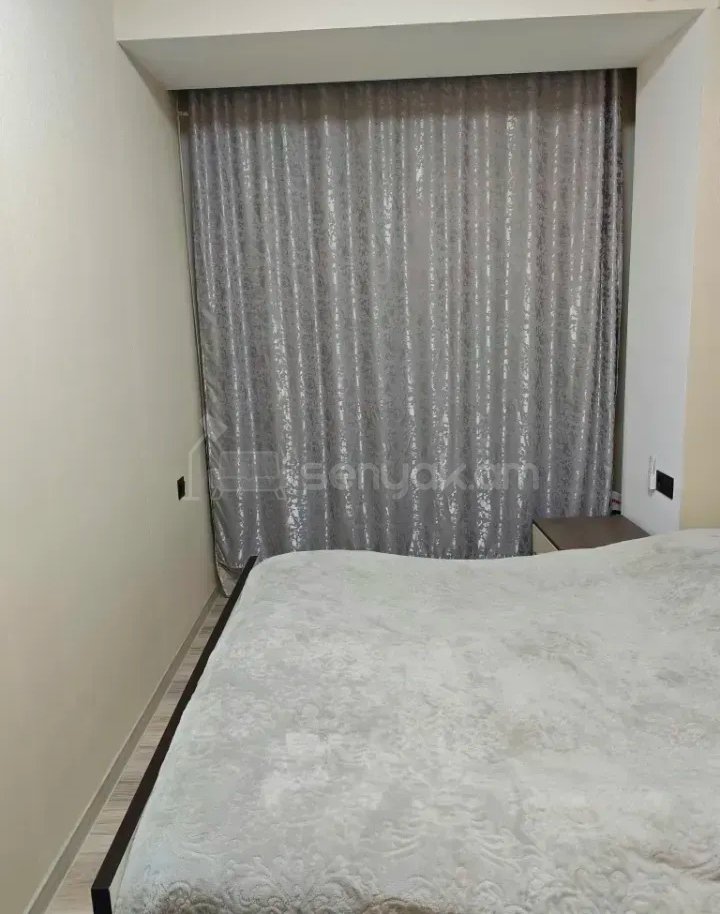 4 Սենյականոց Բնակարան, 74քմ, 4/10 հարկ, Կապիտալ Վերանորոգված