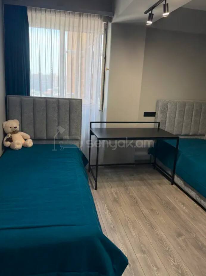 3 Սենյականոց Բնակարան Նորակառույցում, 67քմ, 7/9 հարկ, Կապիտալ Վերանորոգված, Կահավորված