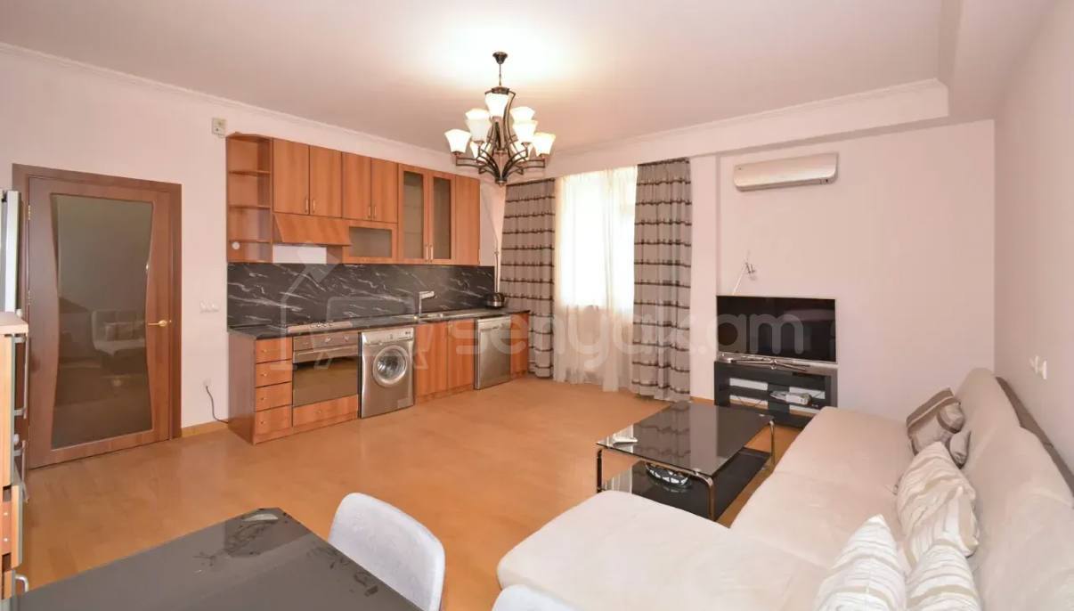 3 Սենյականոց Բնակարան, 90քմ, 7/14 հարկ, Կապիտալ Վերանորոգված