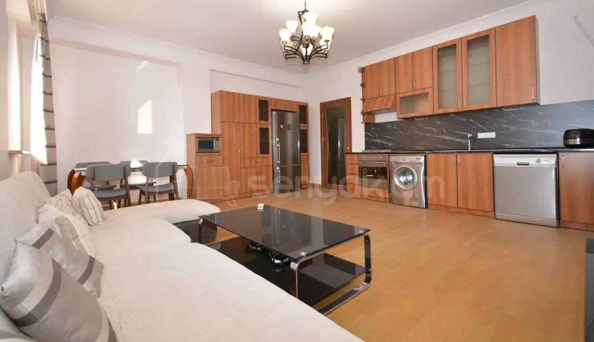 3 Սենյականոց Բնակարան, 90քմ, 7/14 հարկ, Կապիտալ Վերանորոգված