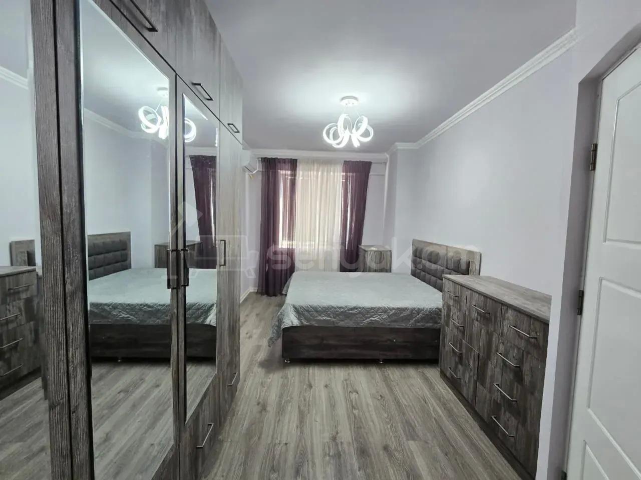 4 Սենյականոց Բնակարան Նորակառույցում, 130քմ, 5/6 հարկ, Կապիտալ Վերանորոգված