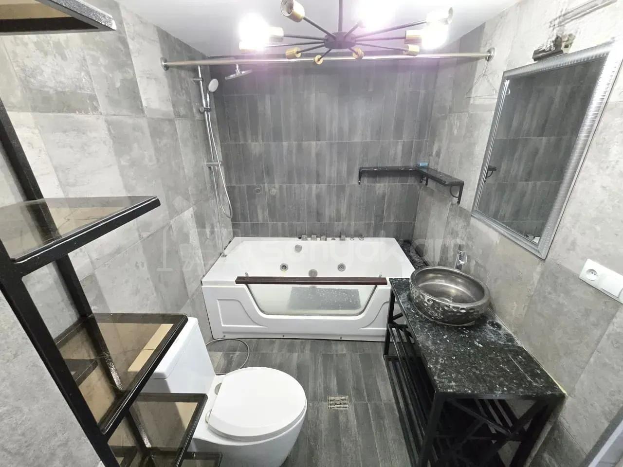 4 Սենյականոց Բնակարան Նորակառույցում, 130քմ, 5/6 հարկ, Կապիտալ Վերանորոգված