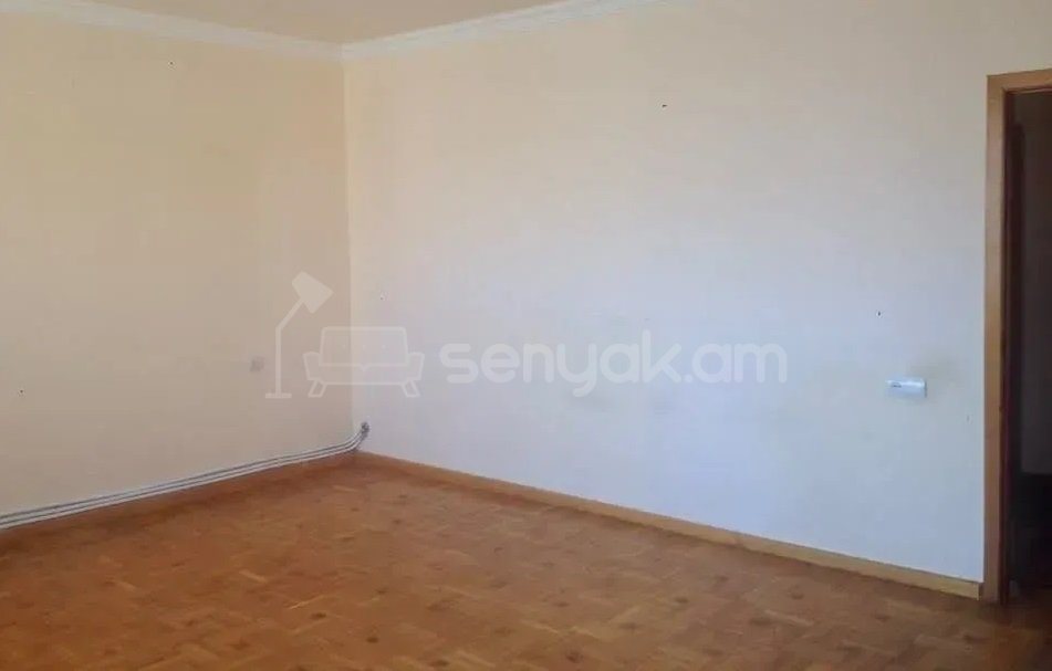 3 Սենյականոց Բնակարան, 76քմ, 6/9 հարկ, Պետական Վիճակում