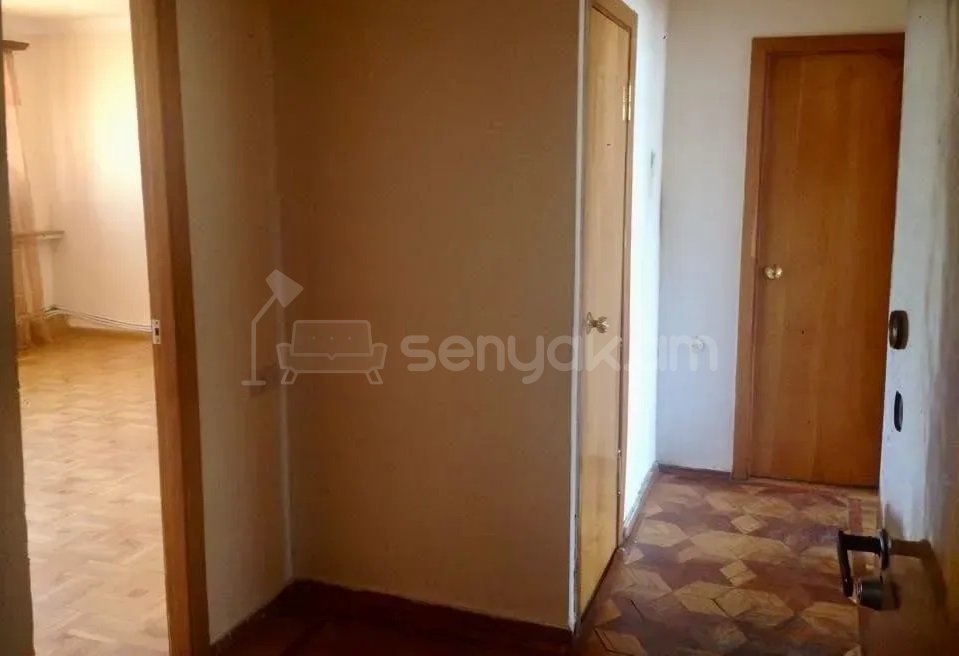 3 Սենյականոց Բնակարան, 76քմ, 6/9 հարկ, Պետական Վիճակում