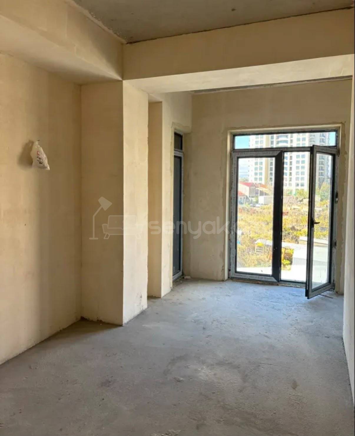 4 Սենյականոց Բնակարան, 105քմ, 4/15 հարկ, Զրոյական Վիճակում