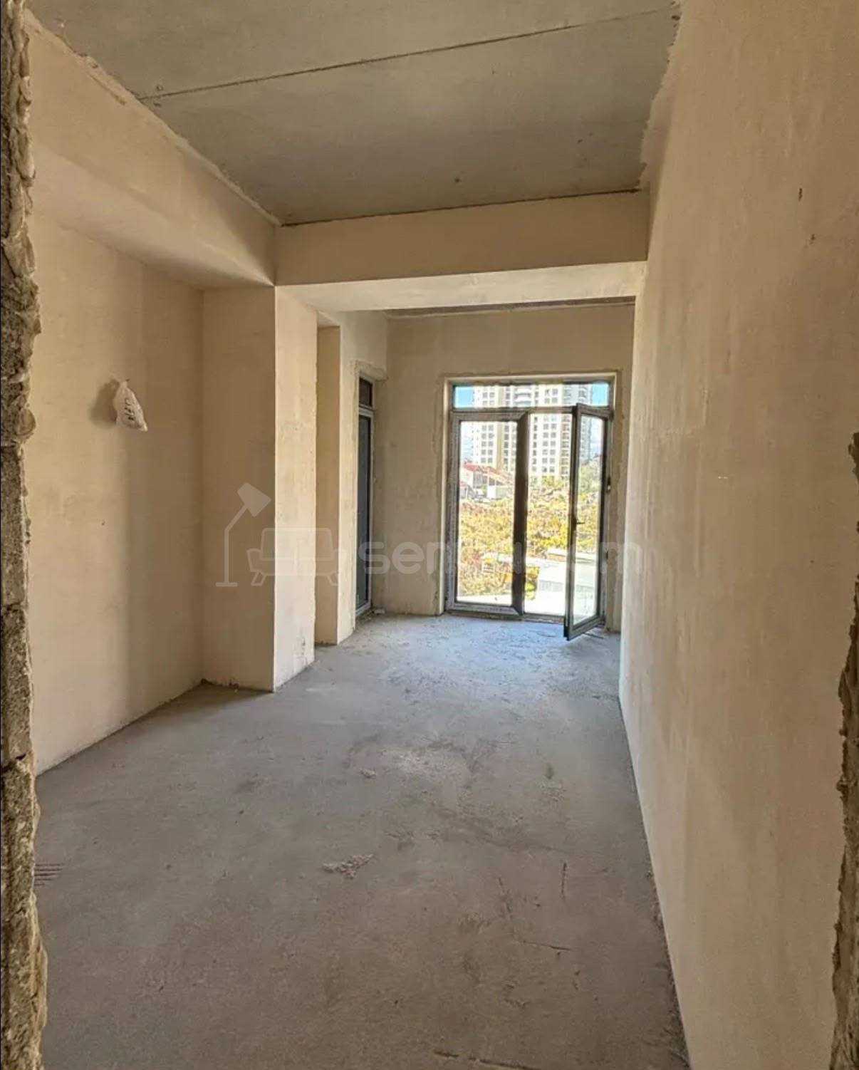 4 Սենյականոց Բնակարան, 105քմ, 4/15 հարկ, Զրոյական Վիճակում