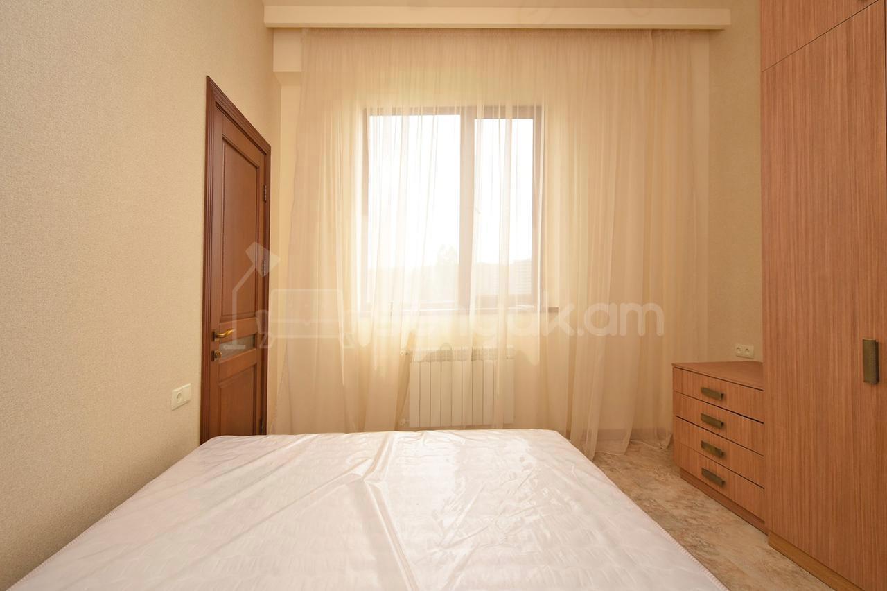 3 Սենյականոց Բնակարան Նորակառույցում, 70քմ, 6/12 հարկ, Կապիտալ Վերանորոգված, Կահավորված, Արևկող