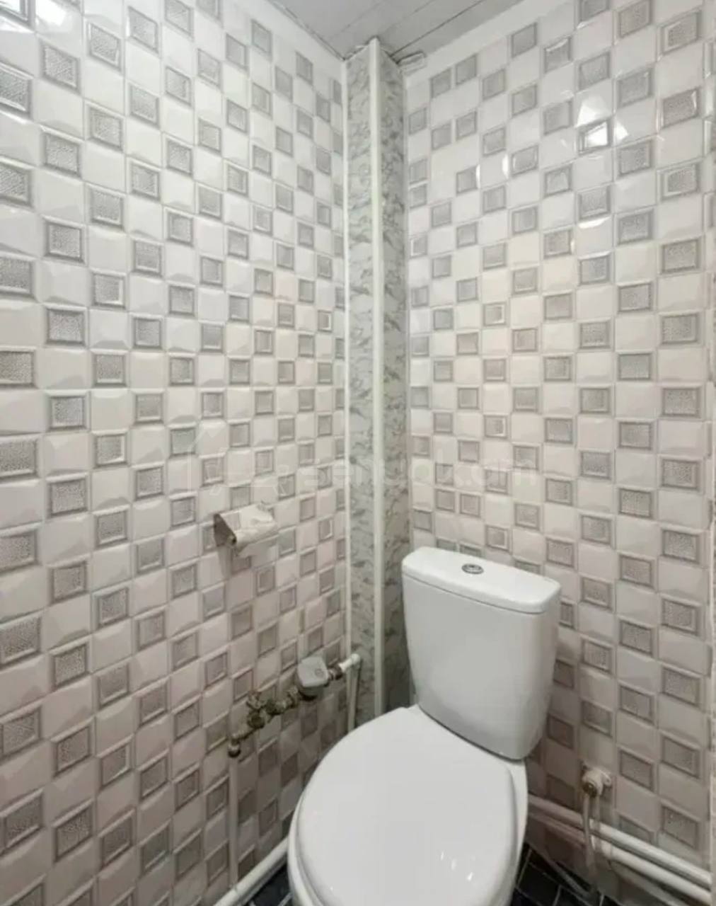 3 Սենյականոց Բնակարան Քարե Շենքում, 69քմ, 4/4 հարկ, Կապիտալ Վերանորոգված