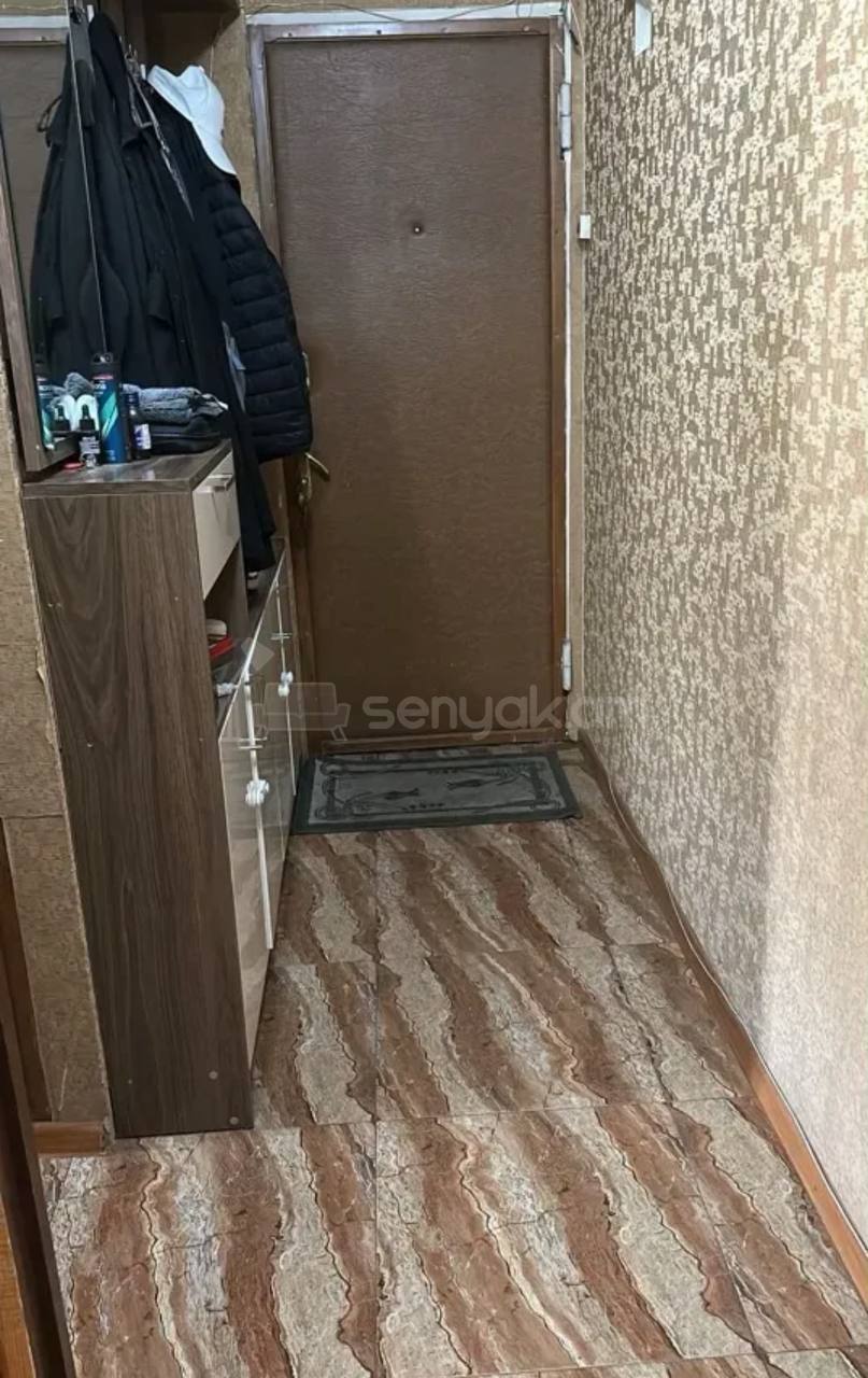 3 Սենյականոց Բնակարան Քարե Շենքում, 62քմ, 3/5 հարկ, Կապիտալ Վերանորոգված