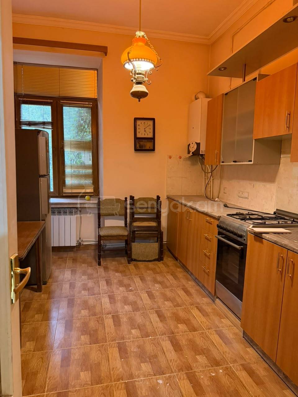 2 Սենյականոց Բնակարան Քարե Շենքում, 70քմ, 2/5 հարկ, Կապիտալ Վերանորոգված, Կահավորված