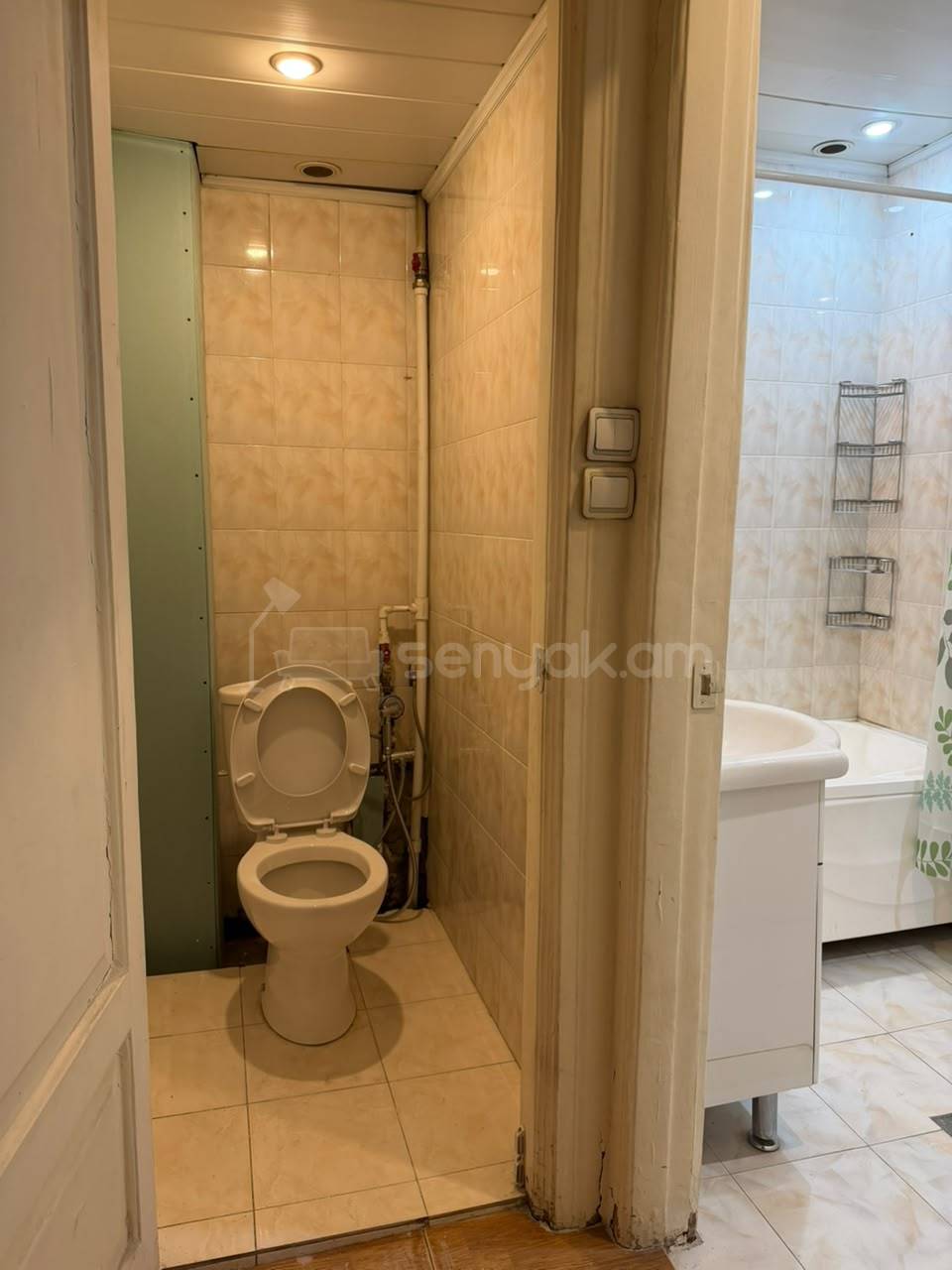 2 Սենյականոց Բնակարան Քարե Շենքում, 70քմ, 2/5 հարկ, Կապիտալ Վերանորոգված, Կահավորված