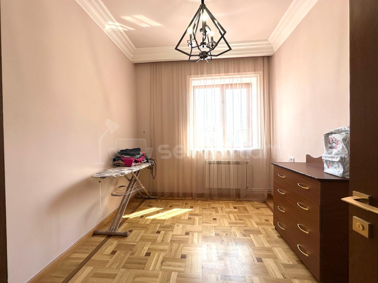7 Սենյականոց Շքեղ Առանձնատուն, 500քմ, Ավտոտնակով