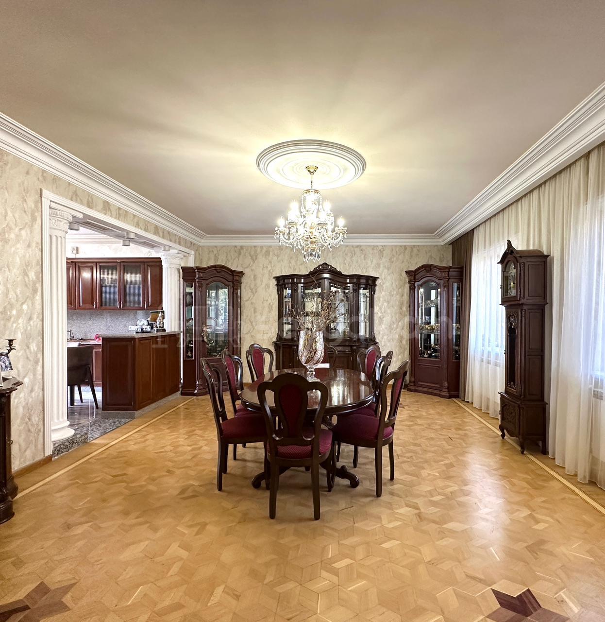 7 Սենյականոց Շքեղ Առանձնատուն, 500քմ, Ավտոտնակով