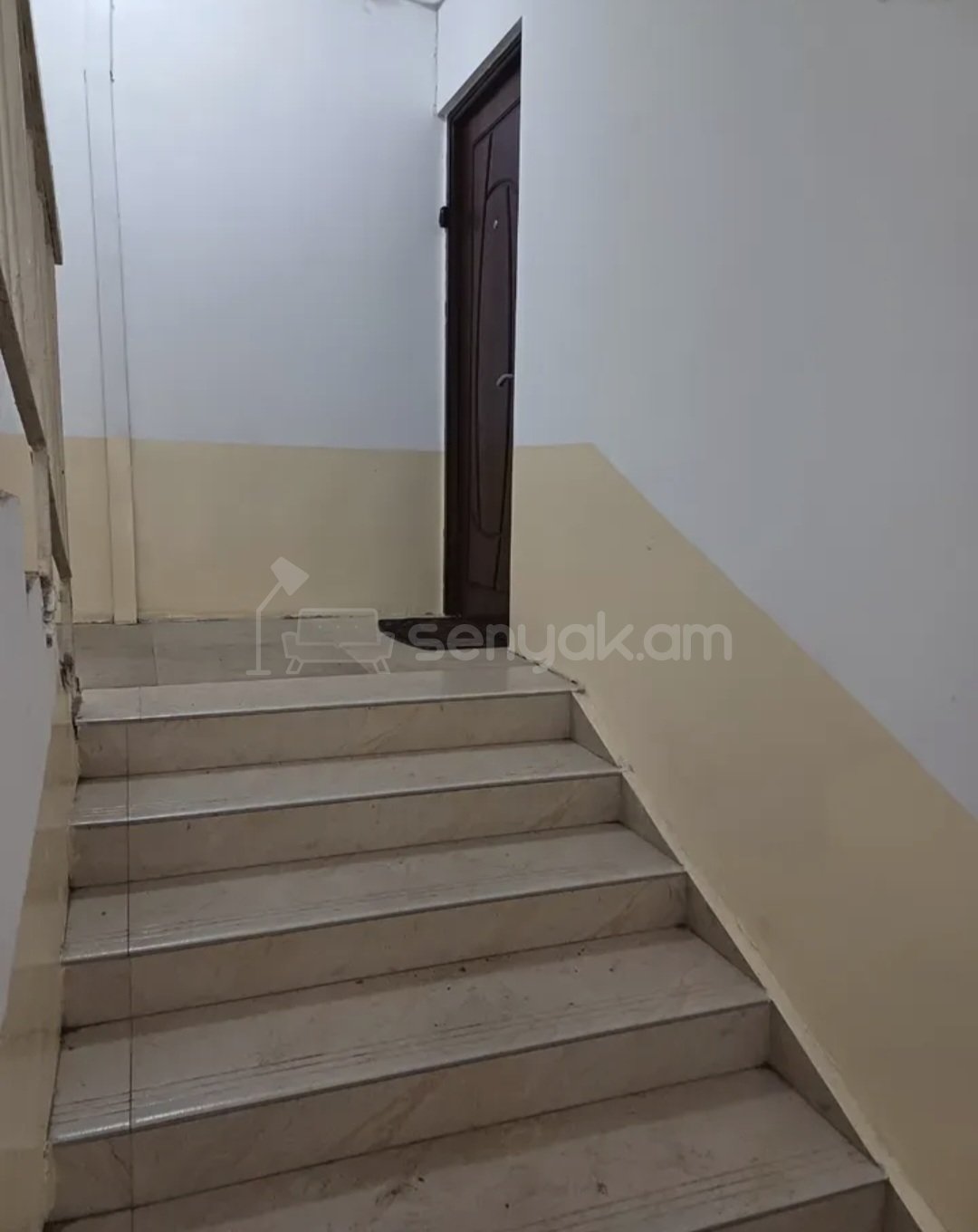 3 Սենյականոց Բնակարան Քարե Շենքում, 78քմ, 1/5 հարկ, Կապիտալ Վերանորոգված