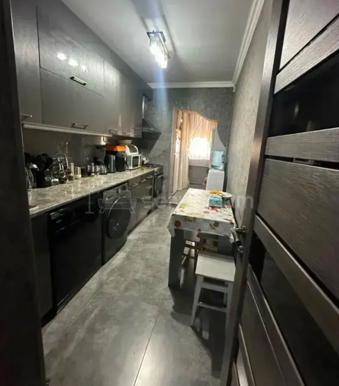 3 Սենյականոց Բնակարան, 80քմ, 8/9 հարկ, Նորմալ Վիճակում