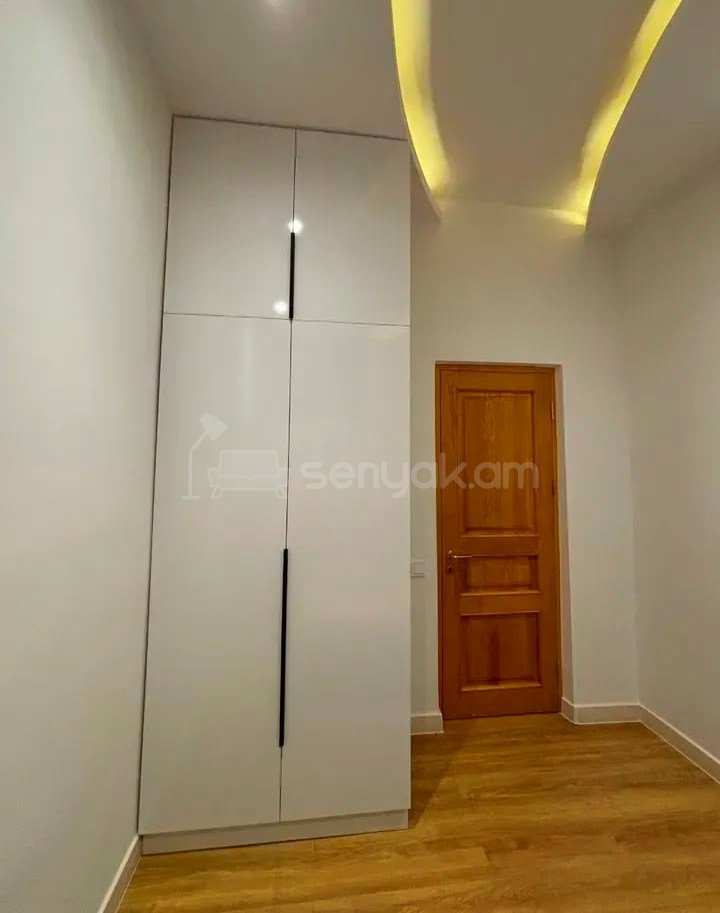 3 Սենյականոց Բնակարան Նորակառույցում, 120քմ, 1/4 հարկ, Կապիտալ Վերանորոգված, Կահավորված, Արևկող