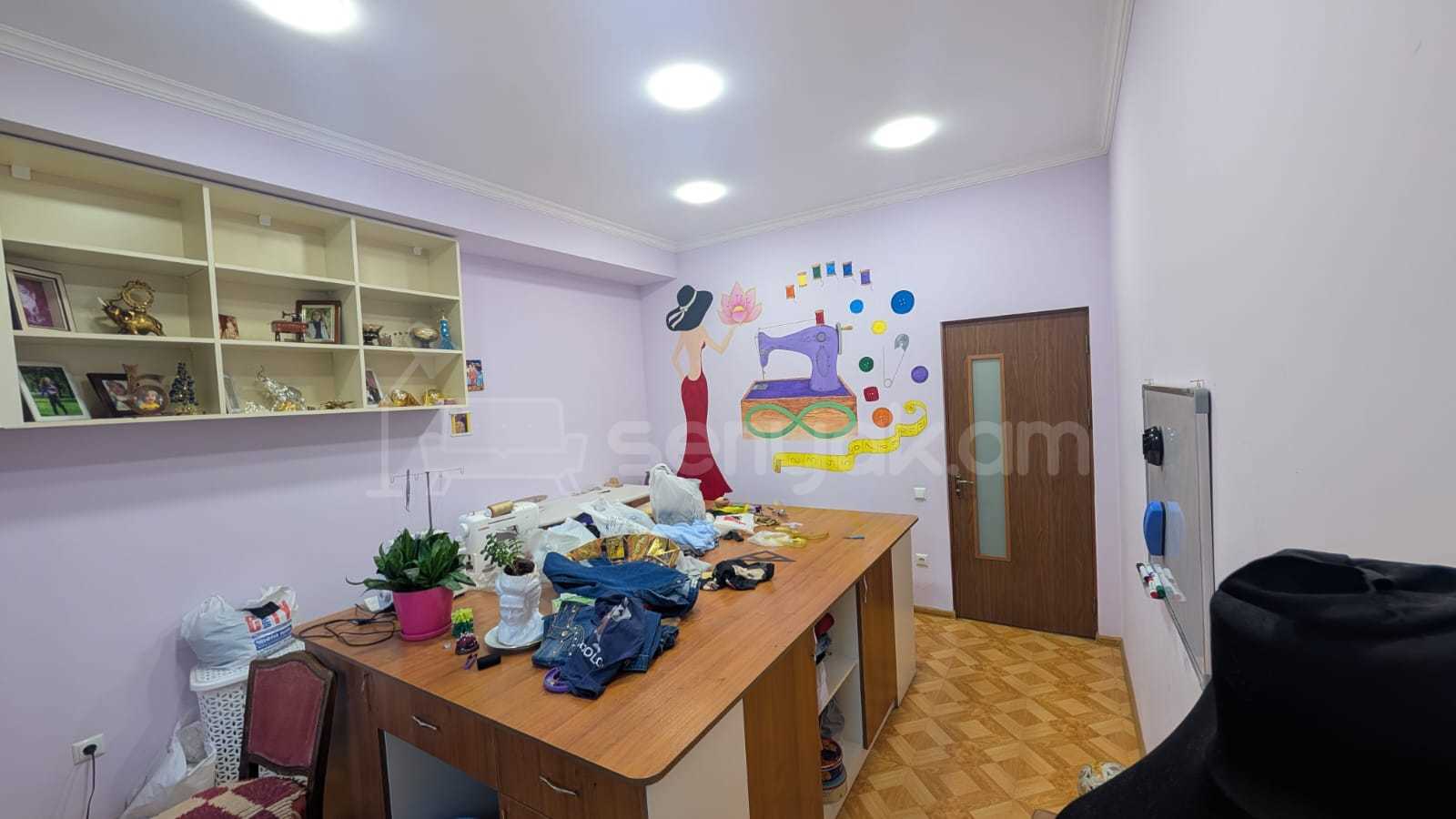 3 Սենյականոց Բնակարան Նորակառույցում, 65քմ, 1/8 հարկ, Կապիտալ Վերանորոգված, Կահավորված, Արևկող