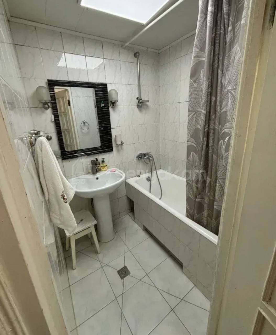 3 Սենյականոց Բնակարան, 93քմ, 1/9 հարկ, Կոսմետիկ Վերանորոգված, Կահավորված