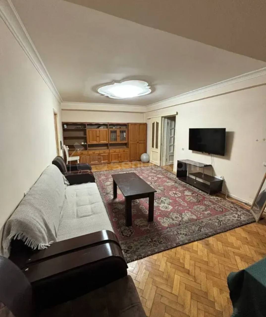 3 Սենյականոց Բնակարան, 93քմ, 1/9 հարկ, Կոսմետիկ Վերանորոգված, Կահավորված