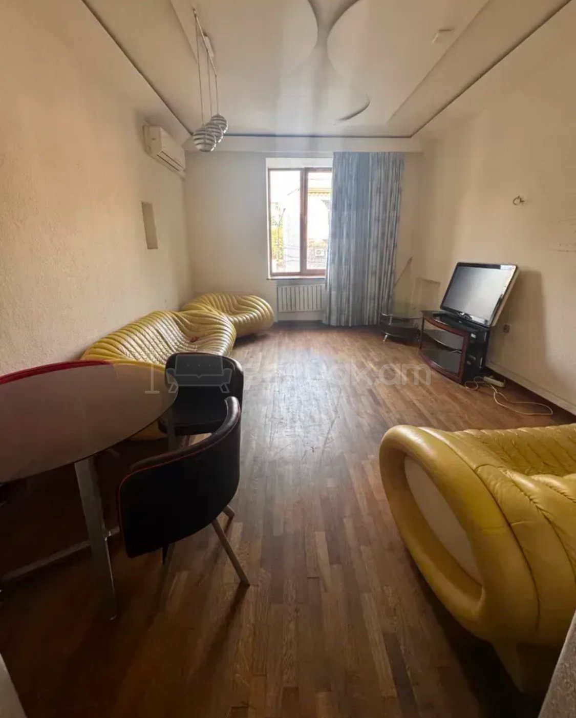 2 Սենյականոց Բնակարան Քարե Շենքում, 48քմ, 2/4 հարկ, Կապիտալ Վերանորոգված, Կահավորված