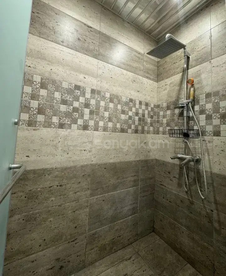 3 Սենյականոց Բնակարան Նորակառույցում, 65քմ, 3/6 հարկ, Դիզայներական Վերանորոգված, Կահավորված