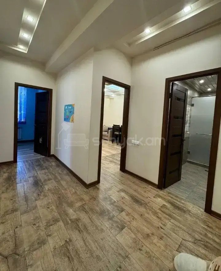 3 Սենյականոց Բնակարան Նորակառույցում, 65քմ, 3/6 հարկ, Դիզայներական Վերանորոգված, Կահավորված