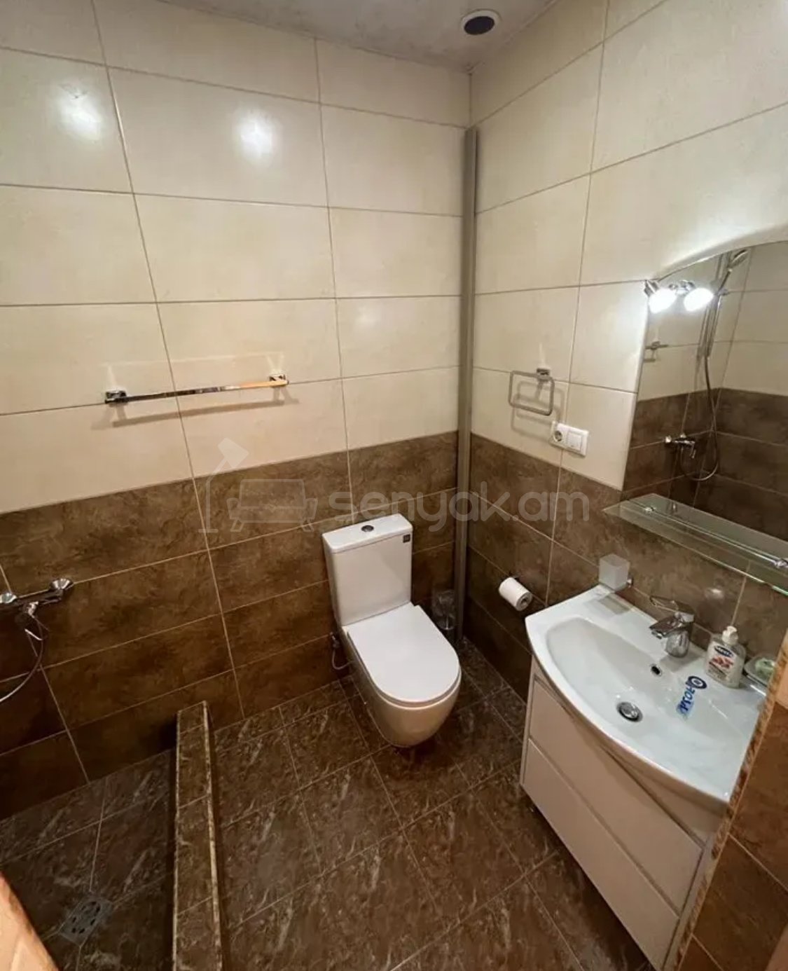 2 Սենյականոց Բնակարան Նորակառույցում, 60քմ, 4/14 հարկ, Կապիտալ Վերանորոգված, Կահավորված