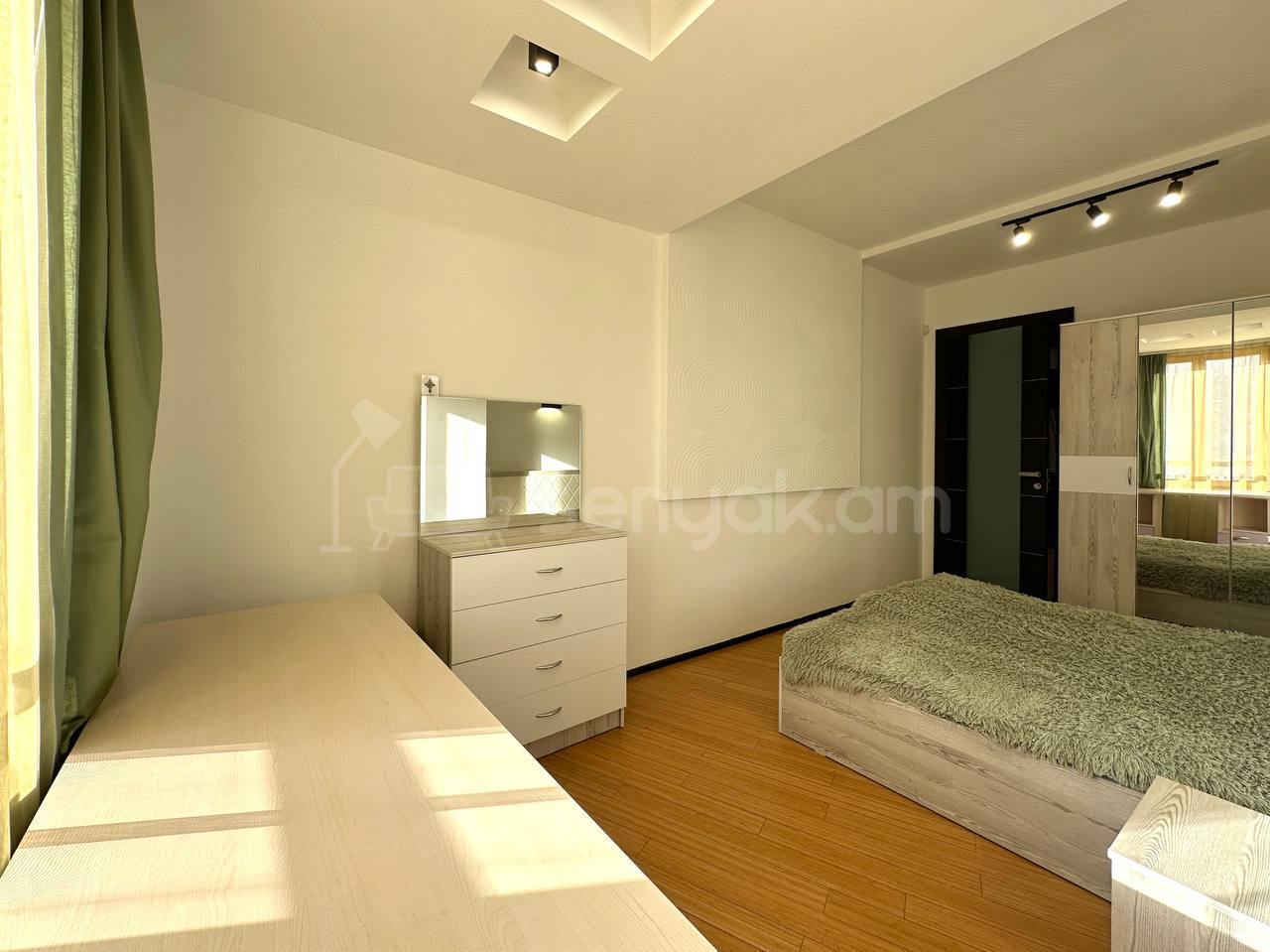 5 Սենյականոց Բնակարան Նորակառույցում, 258քմ, 5/8 հարկ, Կապիտալ Վերանորոգված