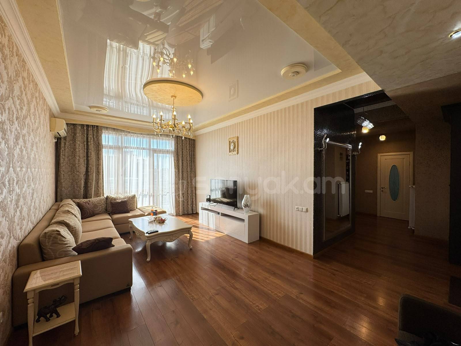 3 Սենյականոց Բնակարան Նորակառույցում, 80քմ, 7/15 հարկ, Կապիտալ Վերանորոգված
