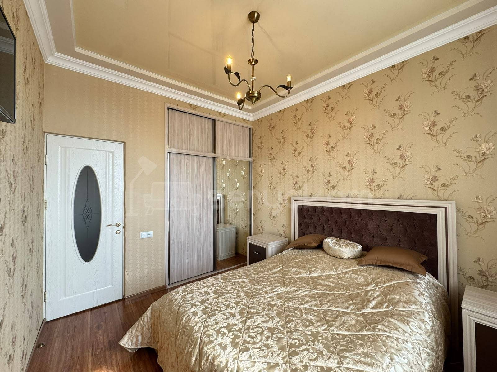 3 Սենյականոց Բնակարան Նորակառույցում, 80քմ, 7/15 հարկ, Կապիտալ Վերանորոգված