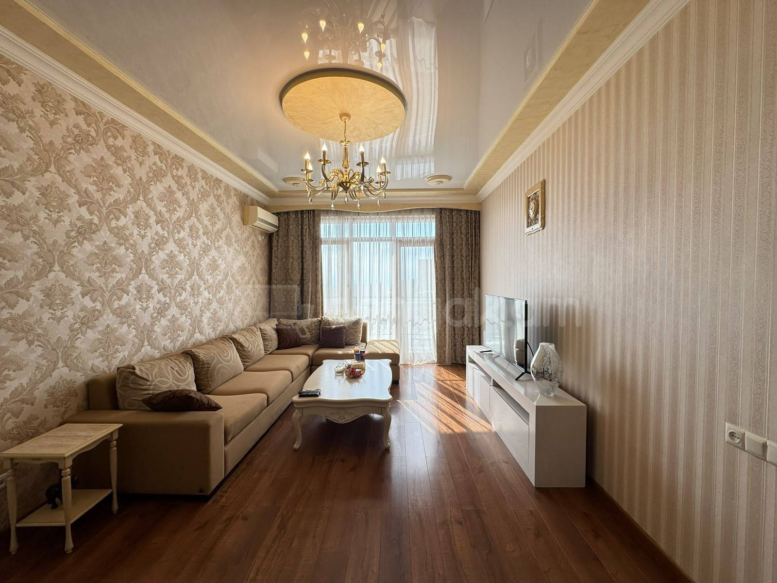 3 Սենյականոց Բնակարան Նորակառույցում, 80քմ, 7/15 հարկ, Կապիտալ Վերանորոգված