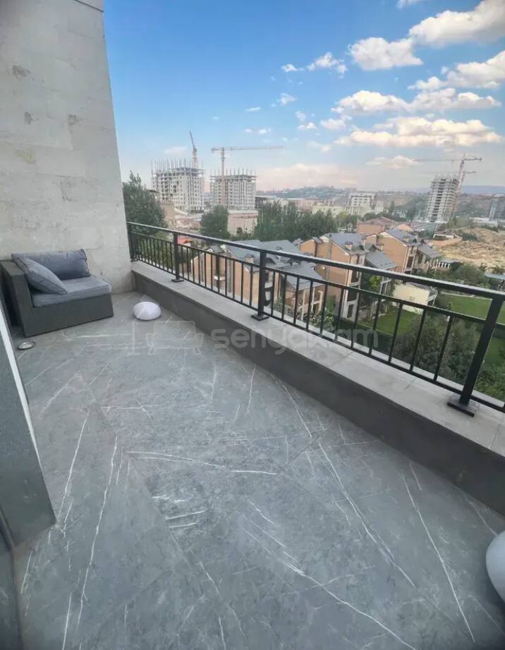3 Սենյականոց Բնակարան Նորակառույցում, 216քմ, 9/9 հարկ, Դիզայներական Վերանորոգված