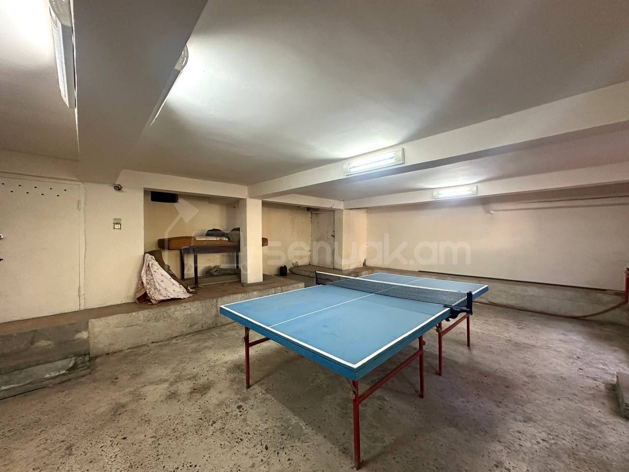 8 Սենյականոց Սեփական Տուն, 390քմ, Նորմալ Վիճակում, Ավտոտնակով