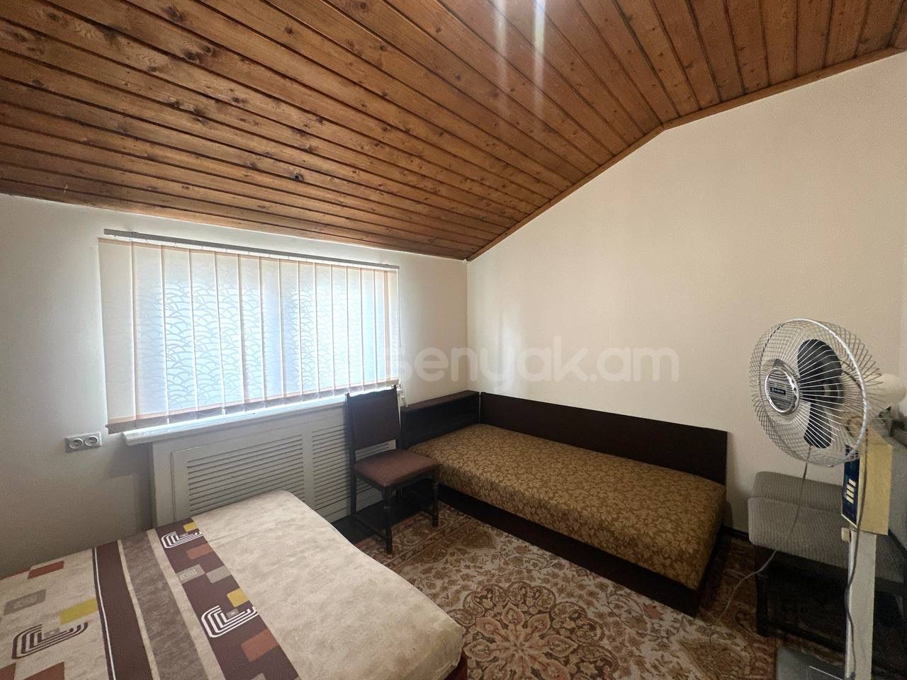 8 Սենյականոց Սեփական Տուն, 390քմ, Նորմալ Վիճակում, Ավտոտնակով