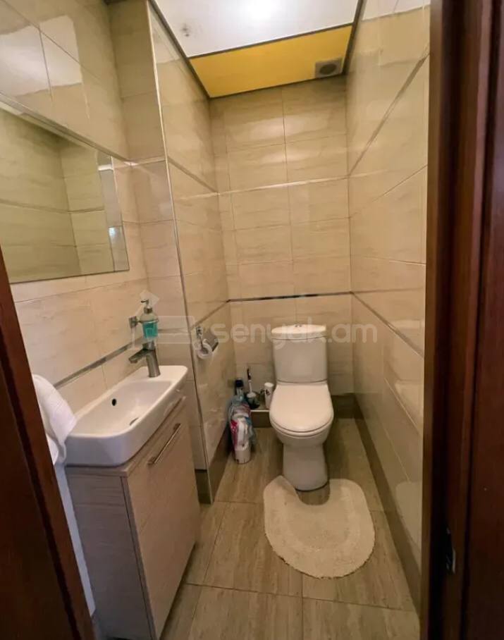 3 Սենյականոց Բնակարան, 78քմ, 5/9 հարկ, Կոսմետիկ Վերանորոգված, Կահավորված
