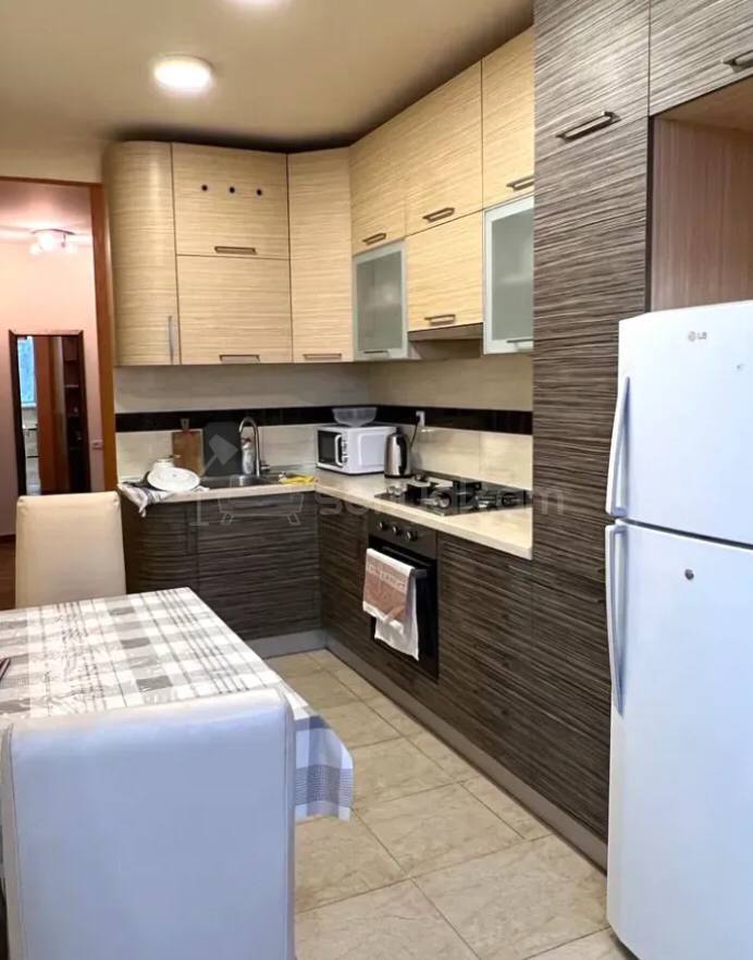 3 Սենյականոց Բնակարան, 78քմ, 5/9 հարկ, Կոսմետիկ Վերանորոգված, Կահավորված