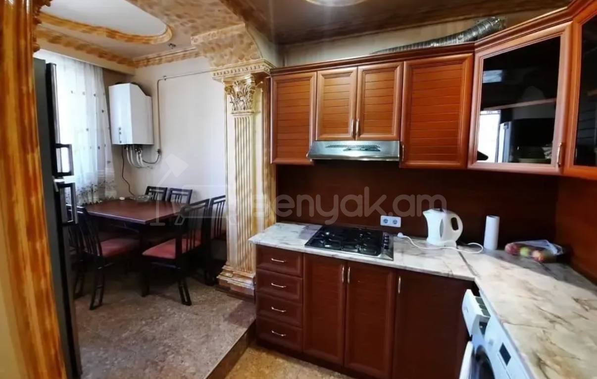 2 Սենյականոց Բնակարան Քարե Շենքում, 52քմ, 4/5 հարկ, Կոսմետիկ Վերանորոգված, Կահավորված