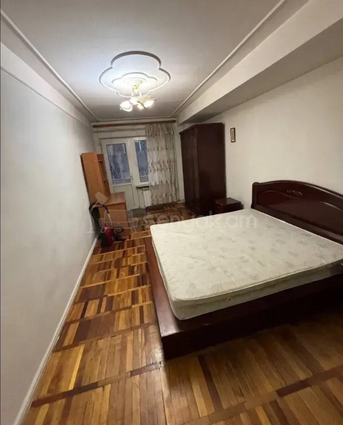 3 Սենյականոց Բնակարան, 93քմ, 1/9 հարկ, Նորմալ Վիճակում, Կահավորված