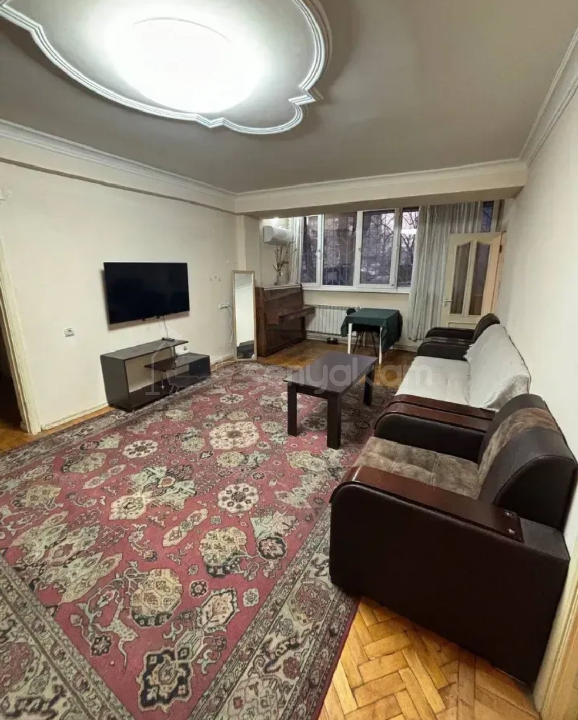 3 Սենյականոց Բնակարան, 93քմ, 1/9 հարկ, Նորմալ Վիճակում, Կահավորված