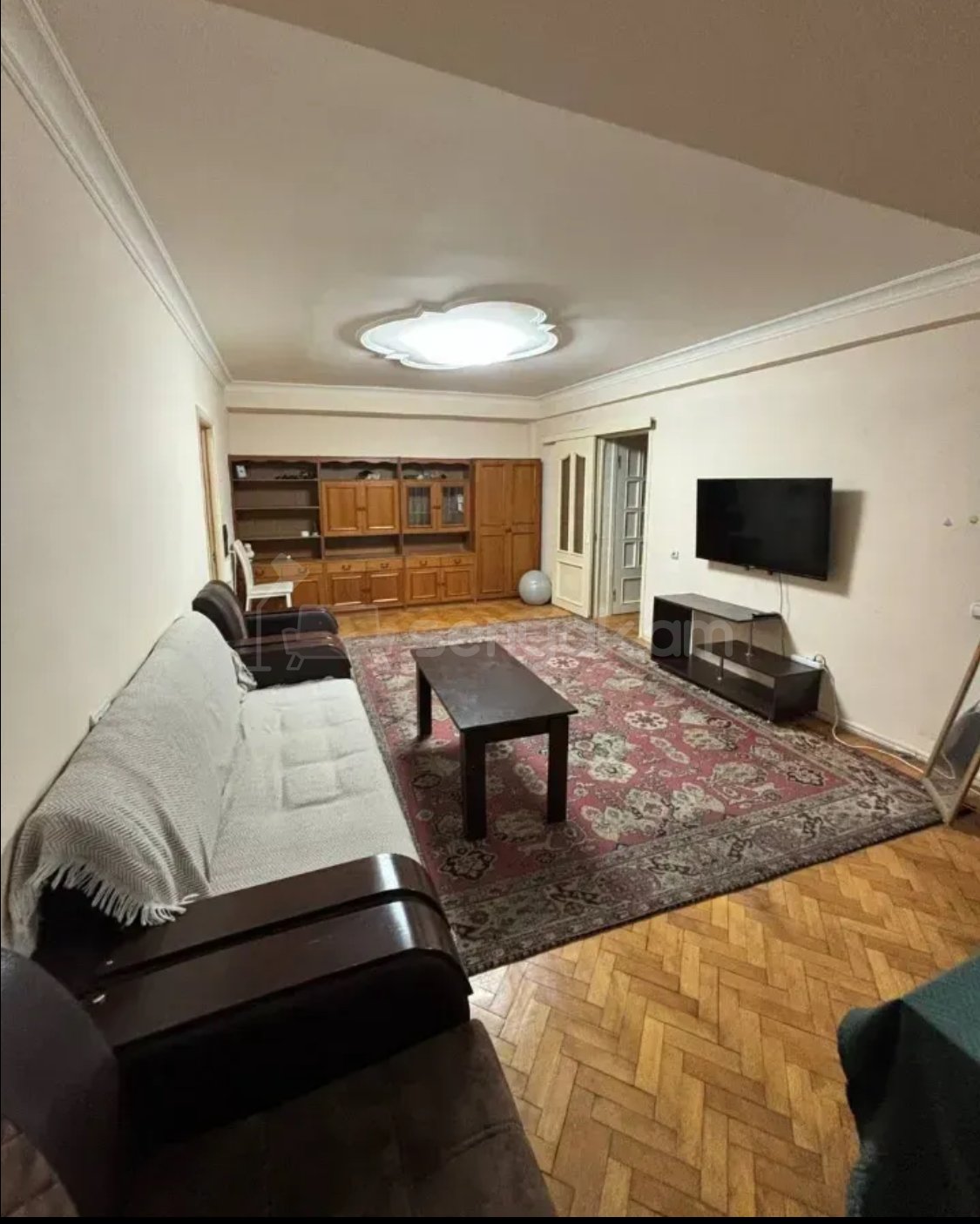 3 Սենյականոց Բնակարան, 93քմ, 1/9 հարկ, Նորմալ Վիճակում, Կահավորված