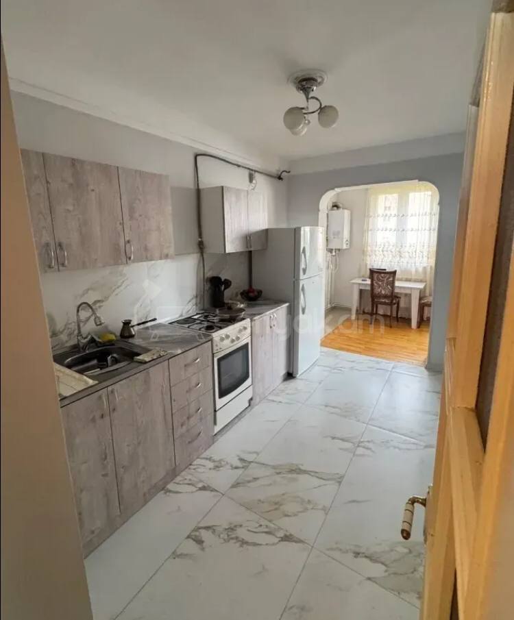 3 Սենյականոց Բնակարան, 82քմ, 5/9 հարկ, Կոսմետիկ Վերանորոգված, Կահավորված
