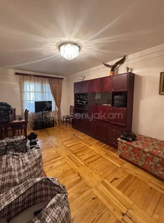 3 Սենյականոց Բնակարան, 82քմ, 5/9 հարկ, Կոսմետիկ Վերանորոգված, Կահավորված