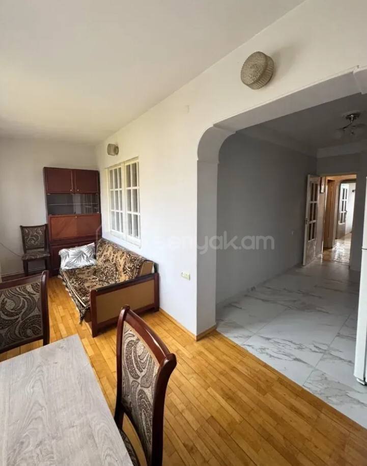 3 Սենյականոց Բնակարան, 82քմ, 5/9 հարկ, Կոսմետիկ Վերանորոգված, Կահավորված