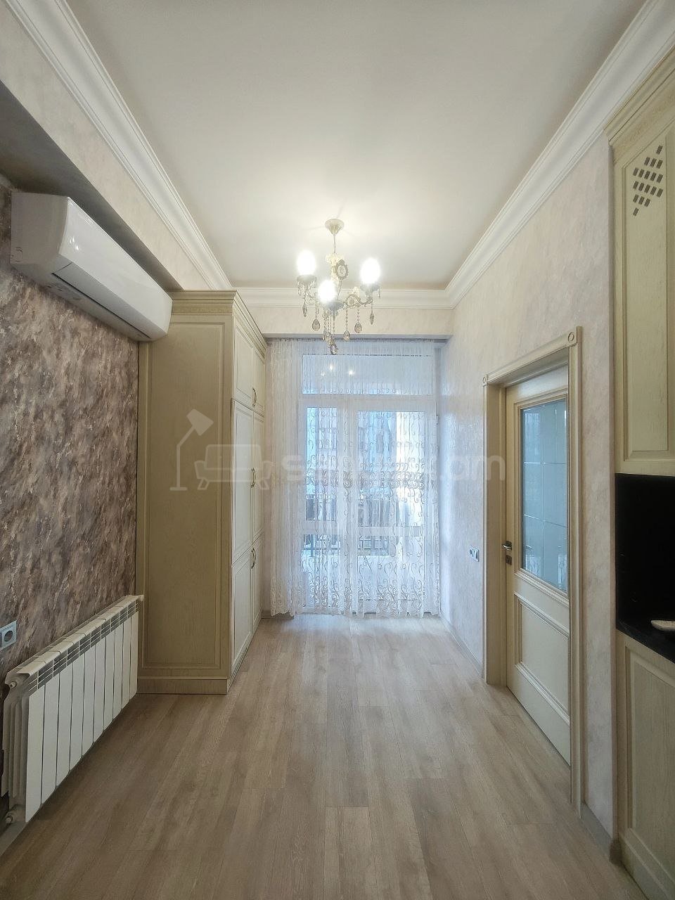 3 Սենյականոց Բնակարան Նորակառույցում, 72քմ, 5/6 հարկ, Կապիտալ Վերանորոգված, Կահավորված, Արևկող