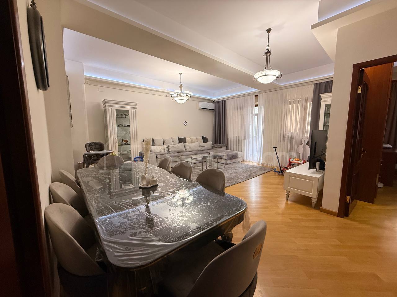 5 Սենյականոց Բնակարան Նորակառույցում, 175քմ, 6/10 հարկ, Կապիտալ Վերանորոգված