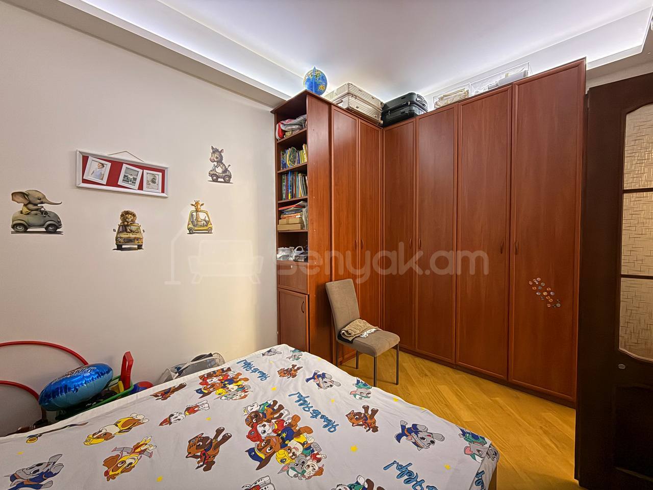 5 Սենյականոց Բնակարան Նորակառույցում, 175քմ, 6/10 հարկ, Կապիտալ Վերանորոգված
