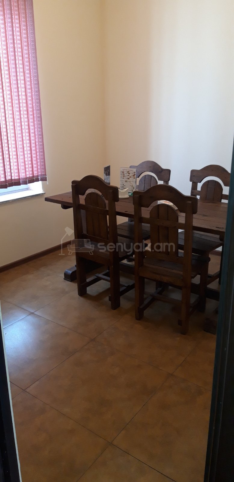 Շենք-Շինություն, 250քմ, Կապիտալ Վերանորոգված