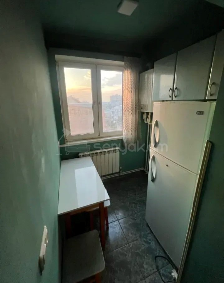 2 Սենյականոց Բնակարան Քարե Շենքում, 49քմ, 3/7 հարկ, Նորմալ Վիճակում