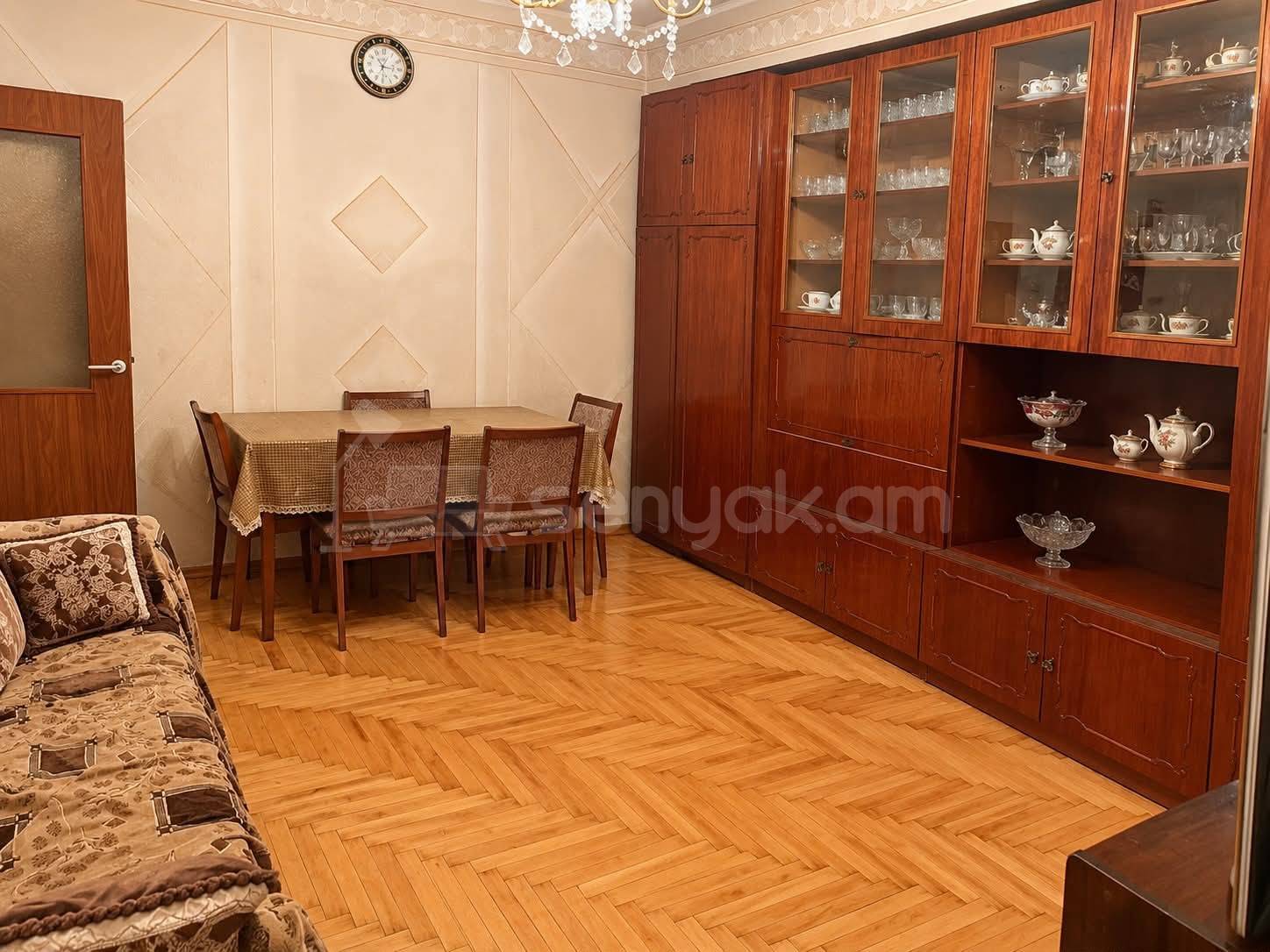 3 Սենյականոց Բնակարան, 60քմ, 3/9 հարկ, Նորմալ Վիճակում