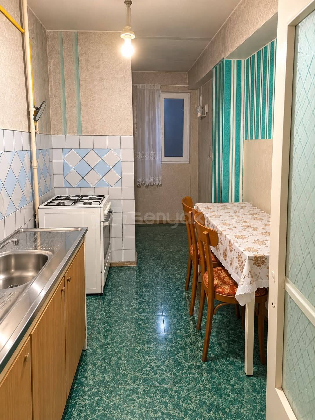 3 Սենյականոց Բնակարան, 60քմ, 3/9 հարկ, Նորմալ Վիճակում